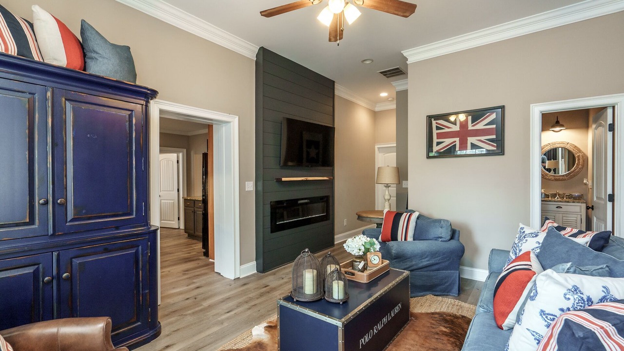 Photo of Livingroom in Monroe