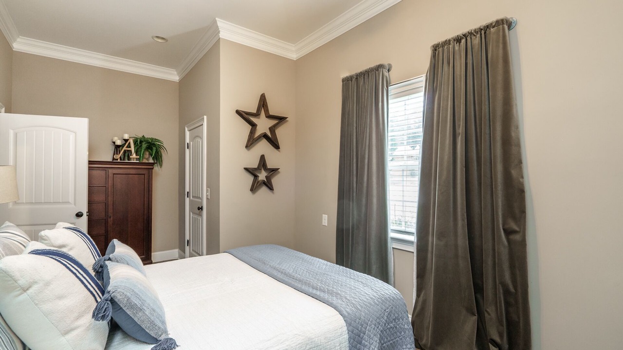 Photo of Others in Monroe