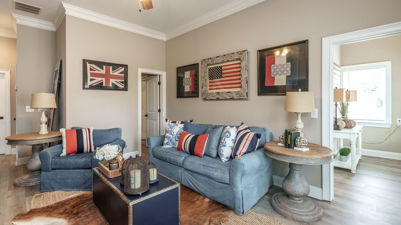 Photo of Livingroom in Monroe