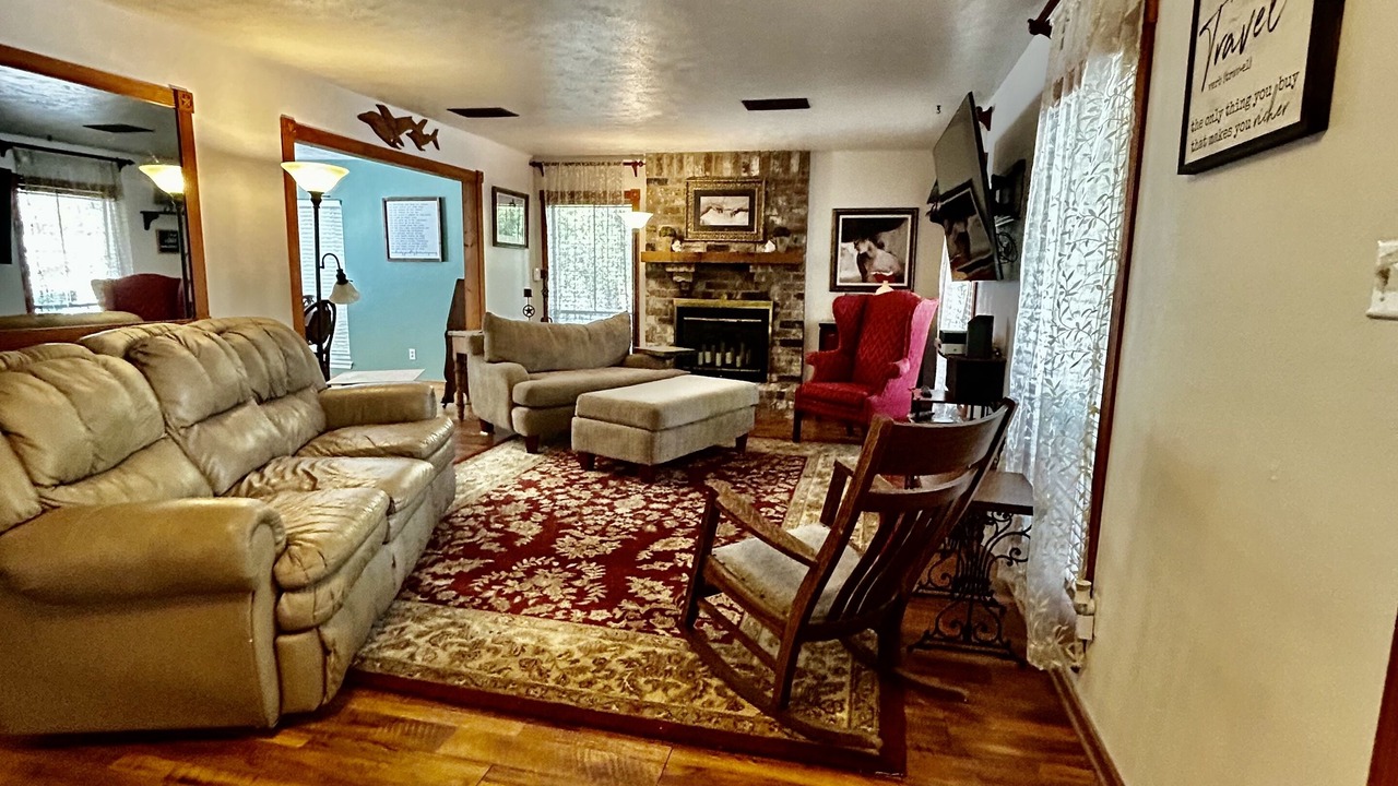 Photo of Bedroom in Grogan's Mill