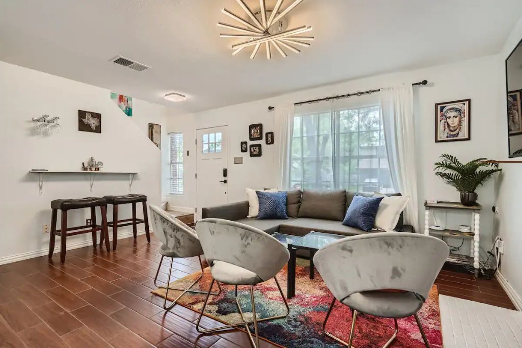 Photo of Livingroom in Austin
