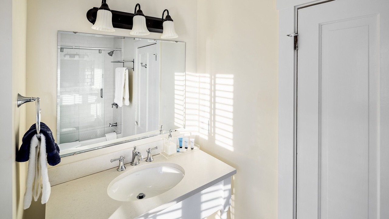 Photo of Bathroom in Tenants Harbor