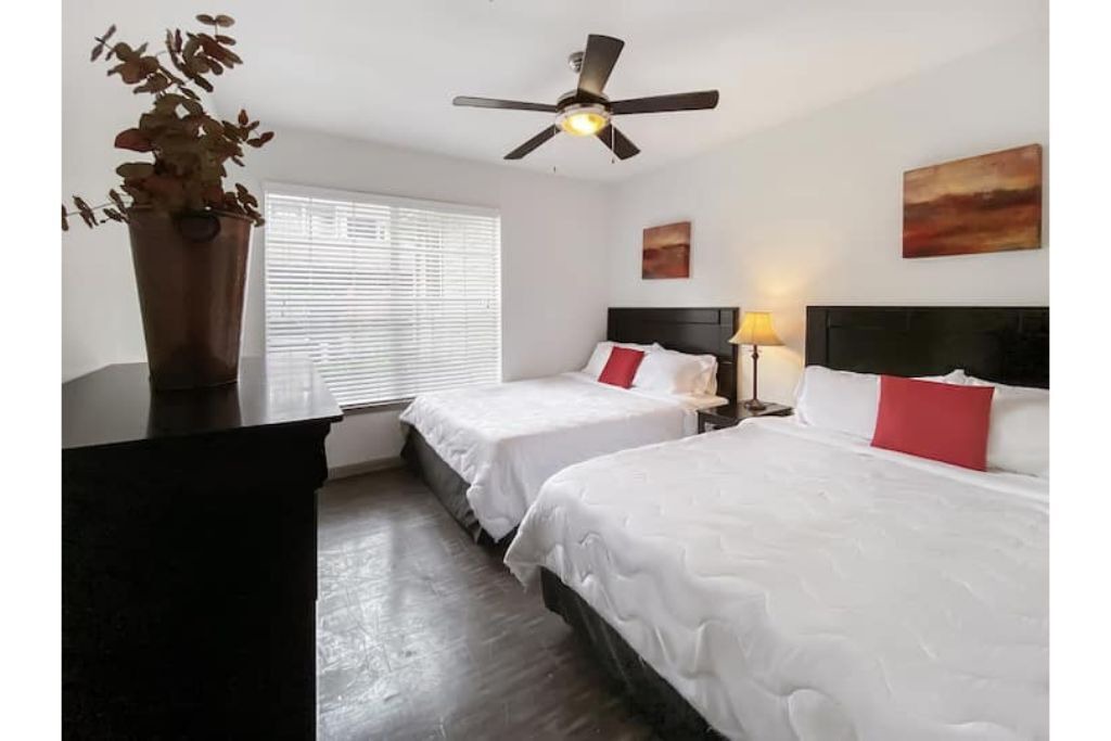 Photo of Bedroom in Astrodome