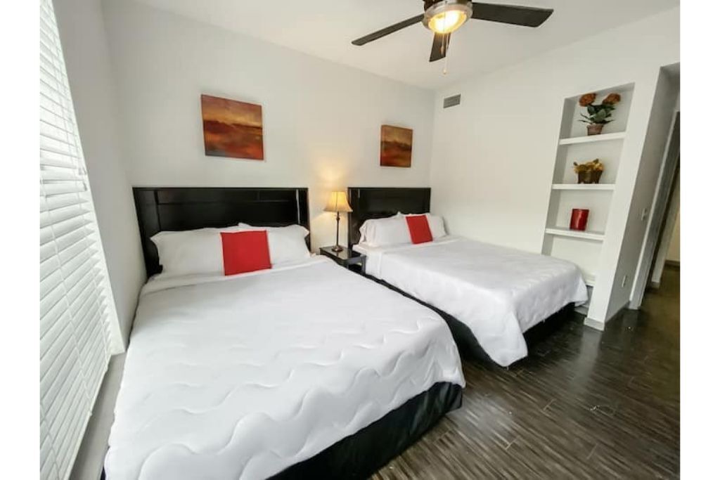 Photo of Bedroom in Astrodome