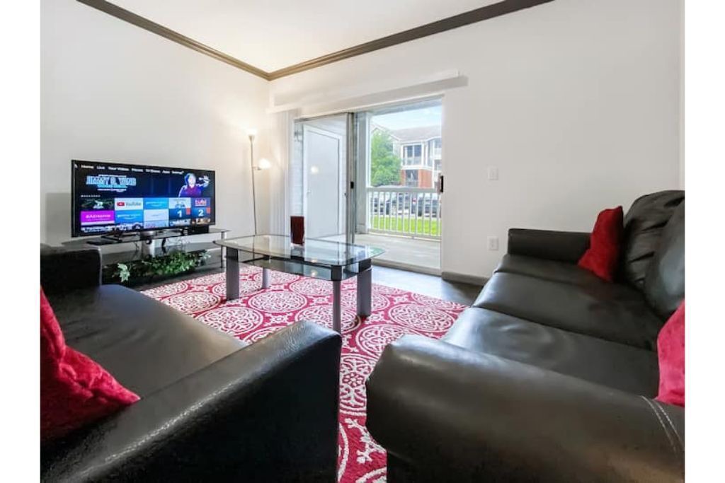 Photo of Livingroom in Astrodome