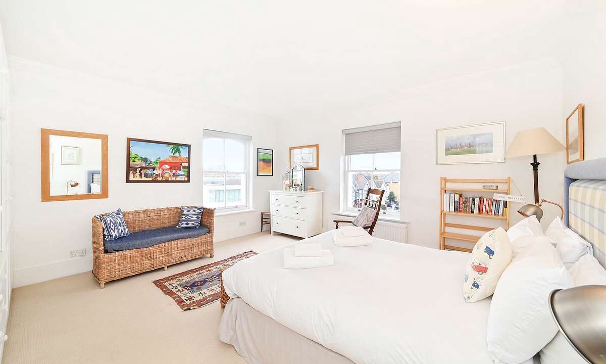 Photo of Bedroom in Thamesfield