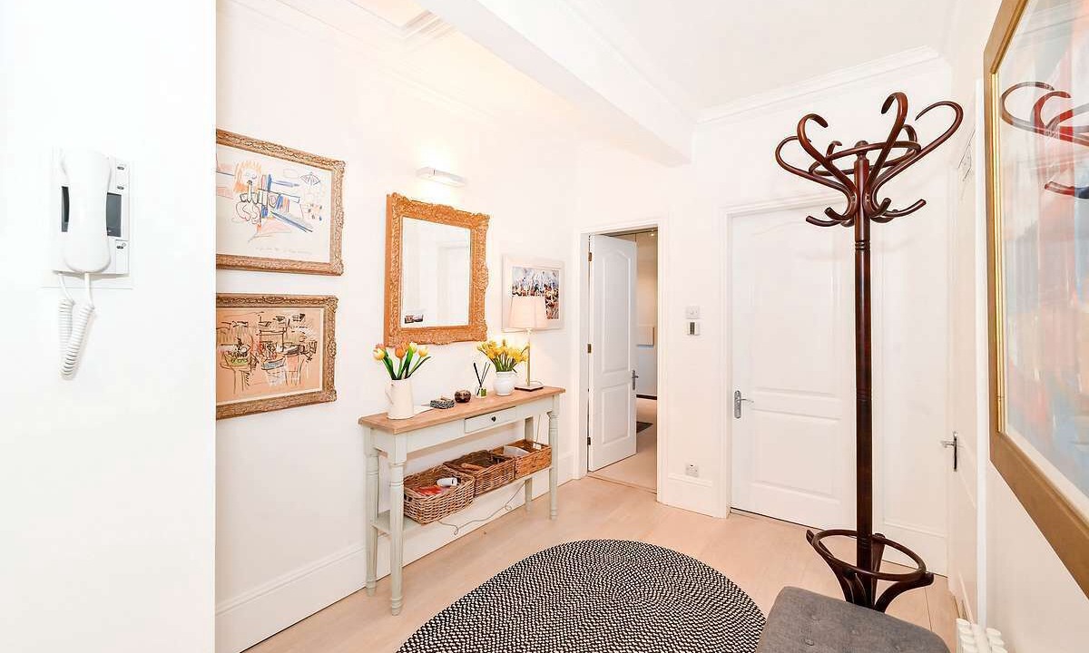 Photo of Others in Thamesfield