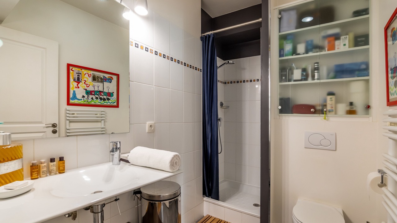 Photo of Bathroom in Butte-aux-Cailles