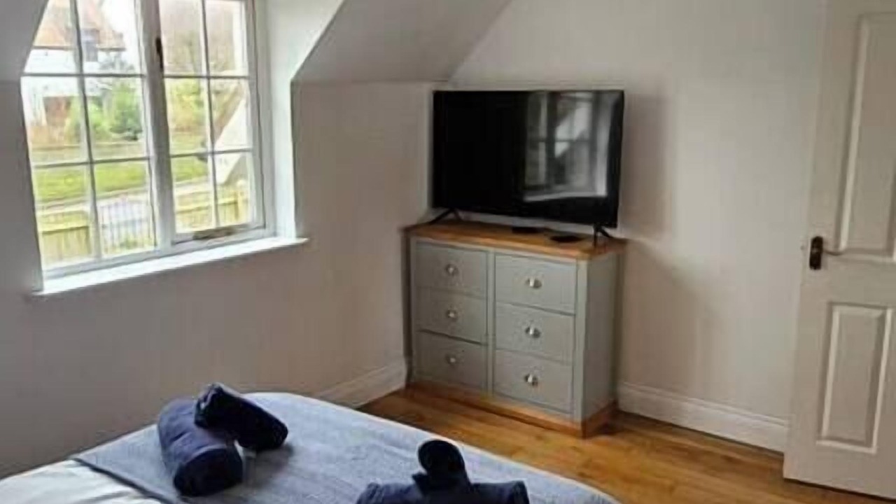 Photo of Others in Holworth