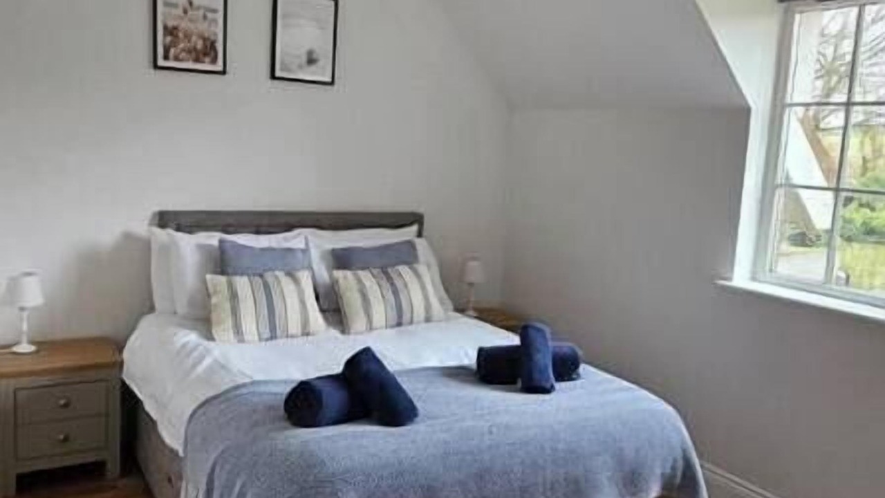 Photo of Others in Holworth