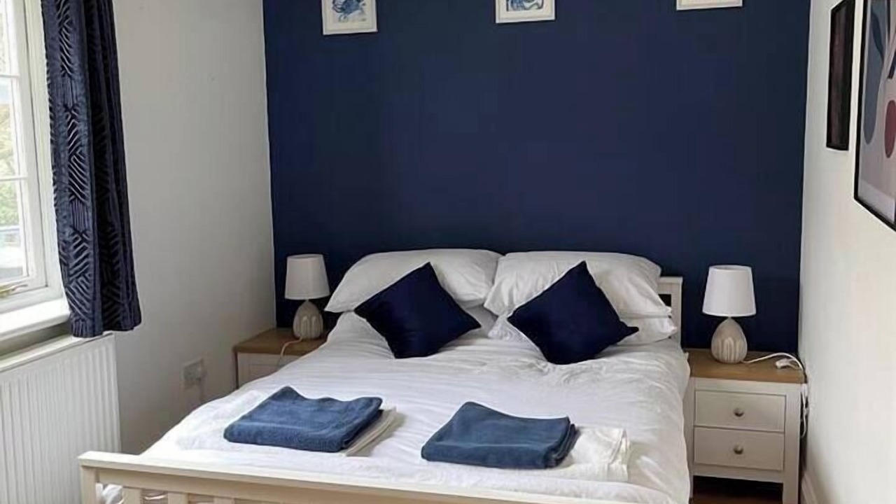 Photo of Others in Holworth