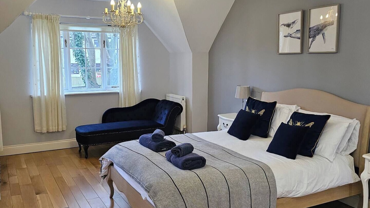 Photo of Others in Holworth