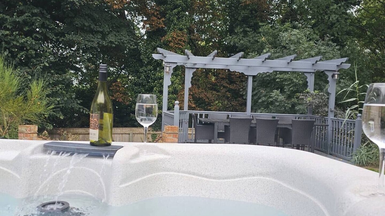 Photo of Others in Holworth