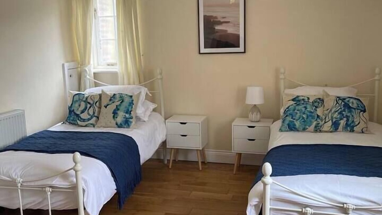 Photo of Bedroom in Holworth