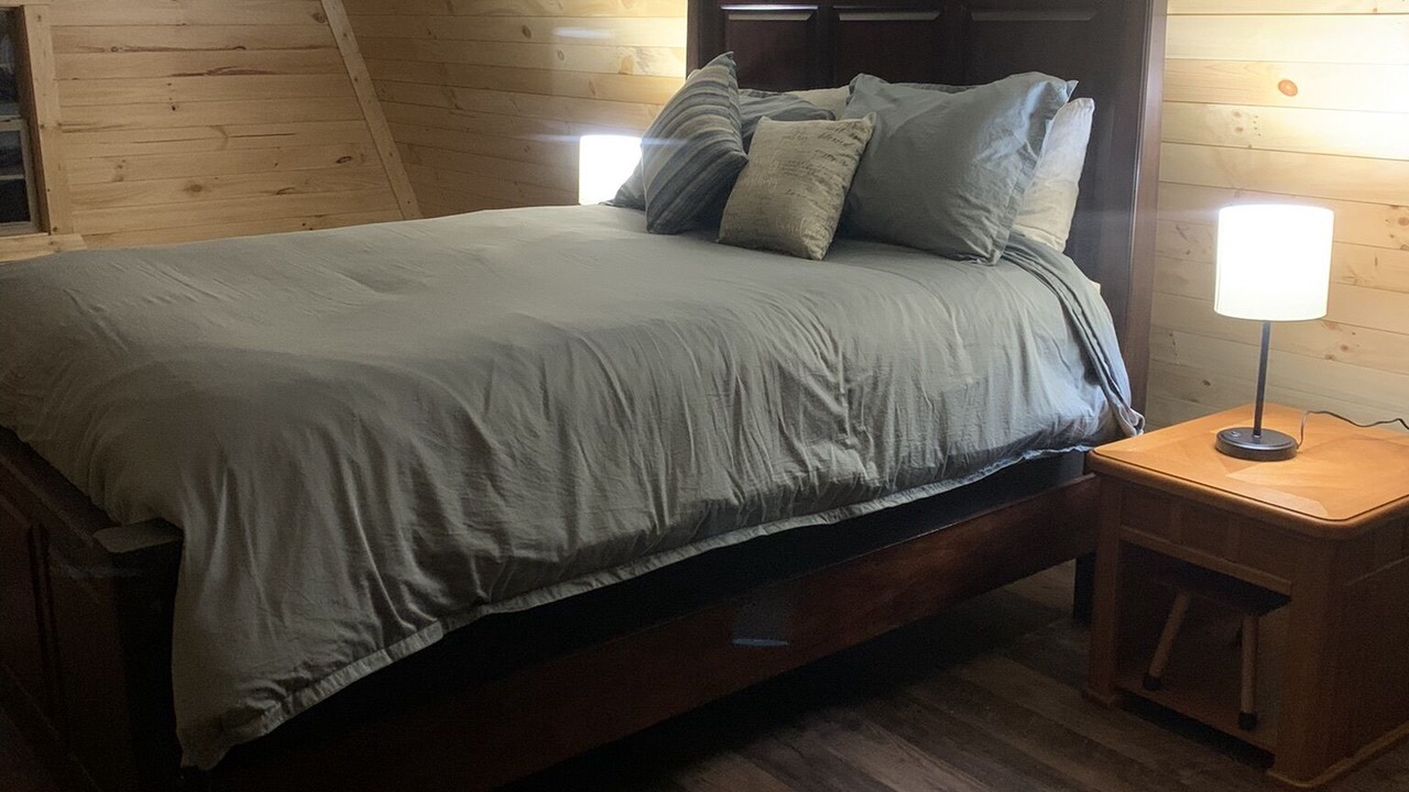 Photo of Bedroom in Frazeysburg