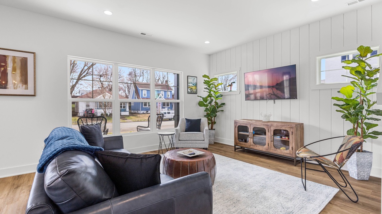 Photo of Livingroom in Jeffersonville
