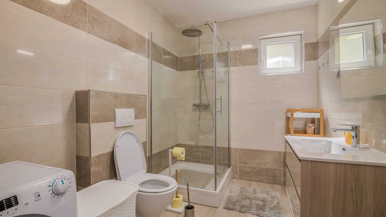 Photo of Bathroom in Soline