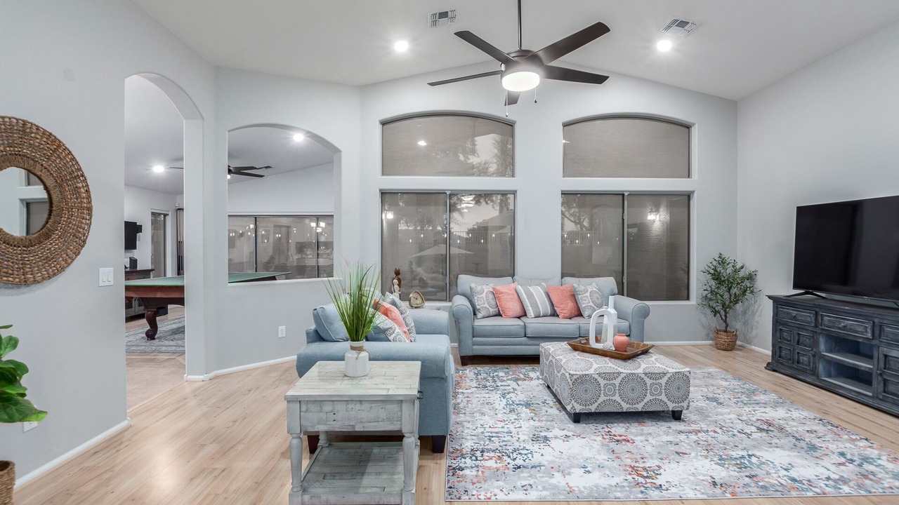 Photo of Livingroom in Canyon Trails