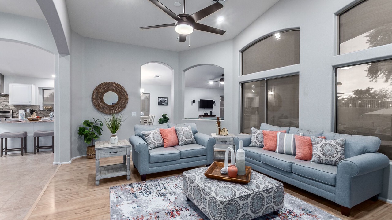 Photo of Livingroom in Canyon Trails