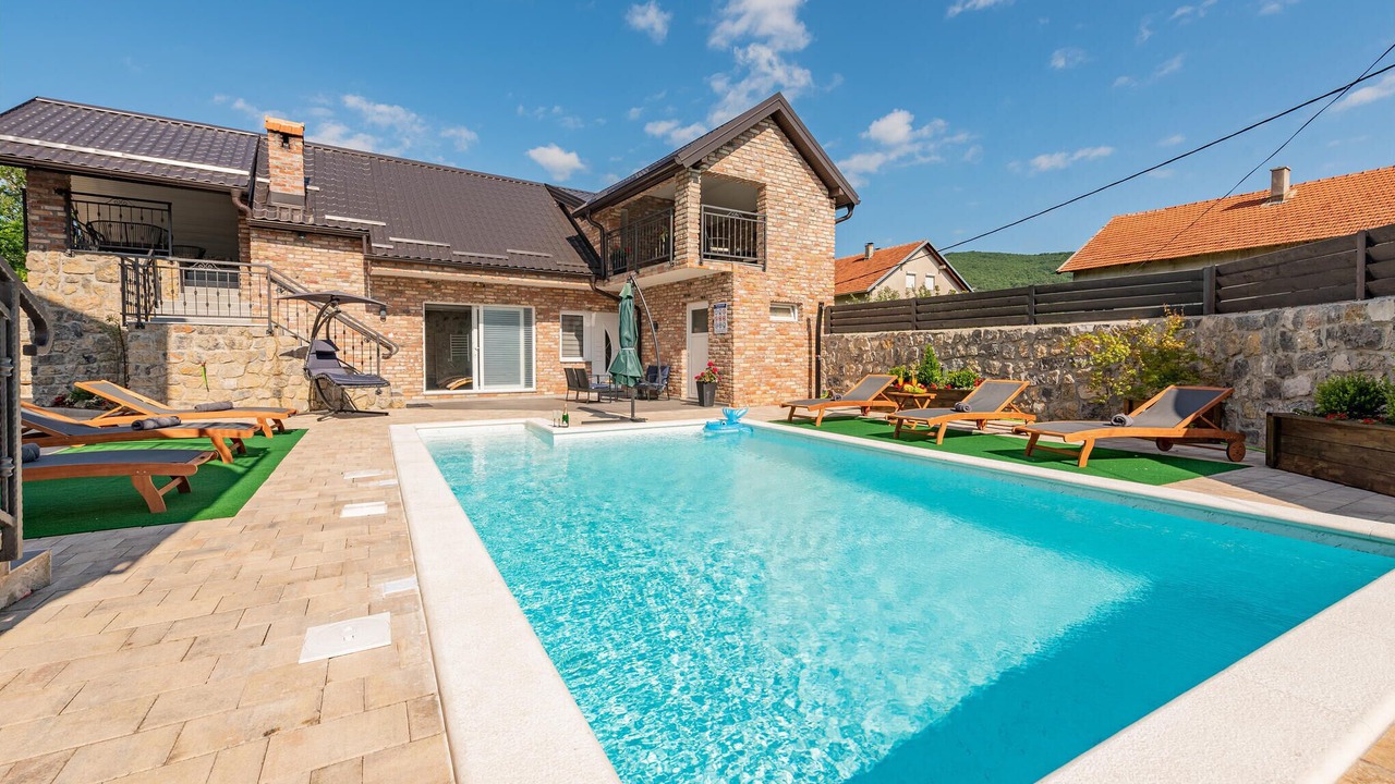 Photo of Outdoor in Gracac