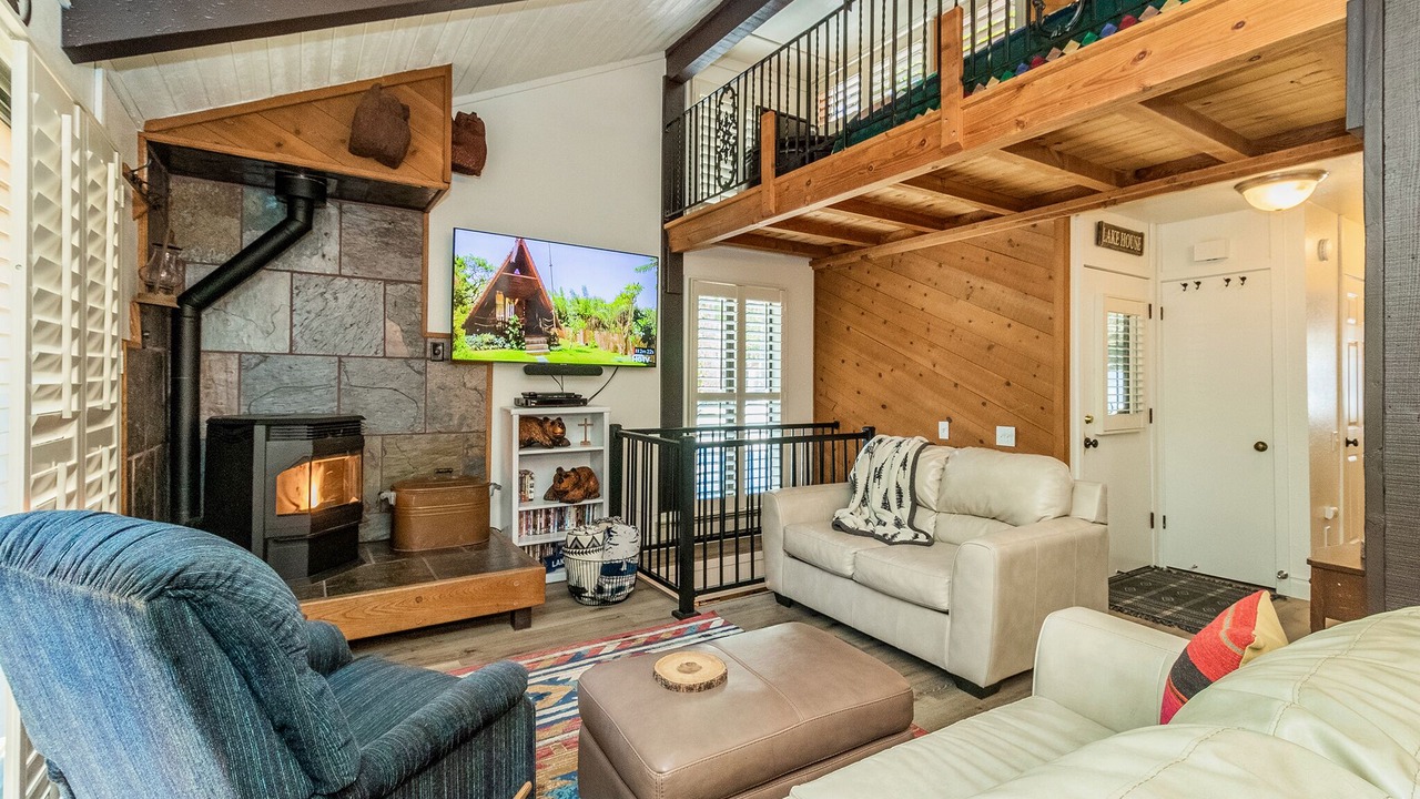 Photo of Livingroom in Granite Ridge