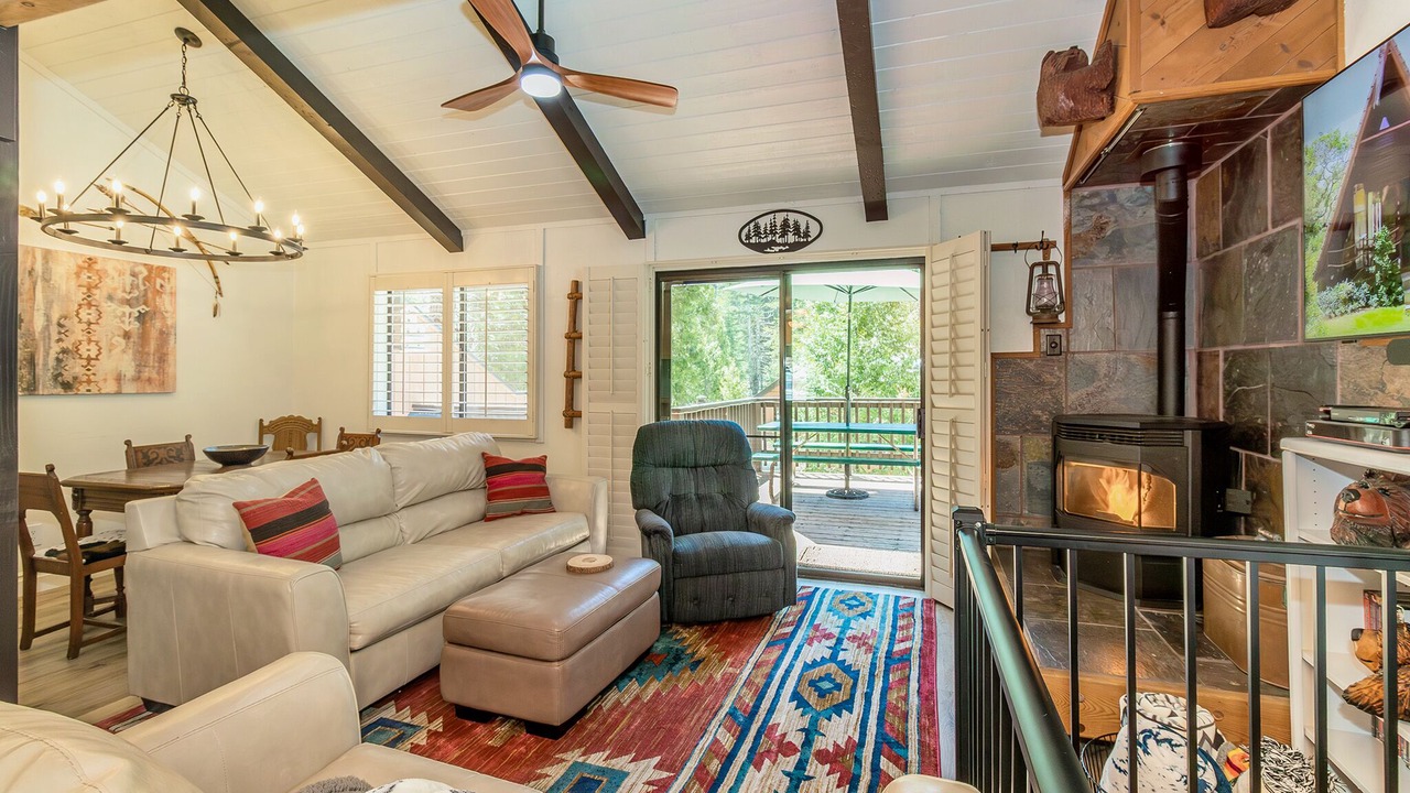 Photo of Livingroom in Granite Ridge