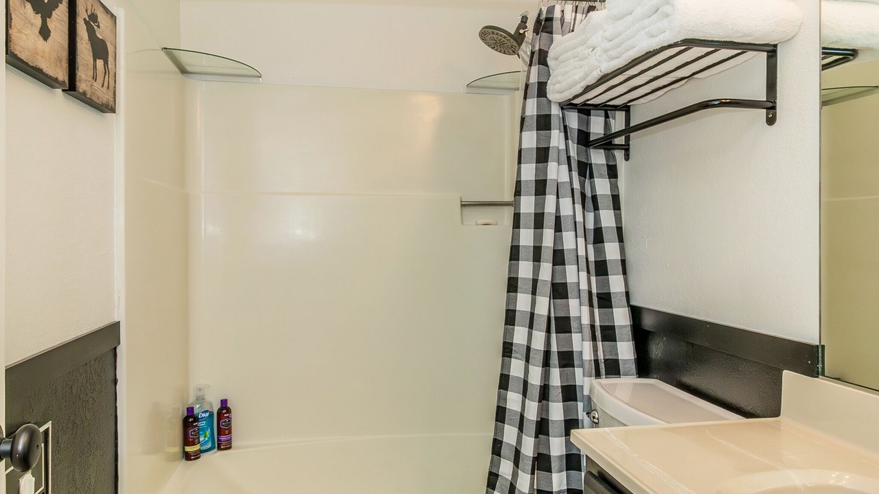 Photo of Bathroom in Granite Ridge