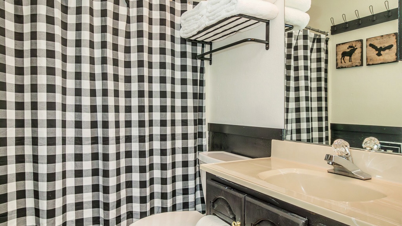 Photo of Bathroom in Granite Ridge