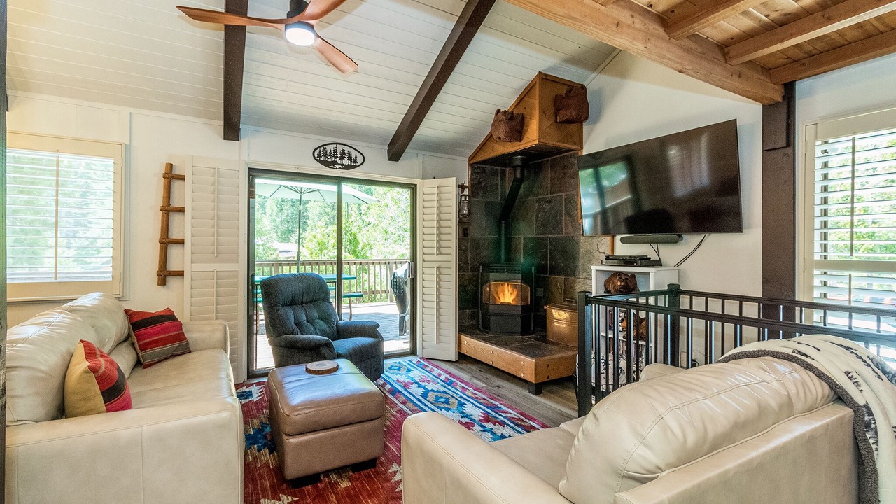 Photo of Livingroom in Granite Ridge