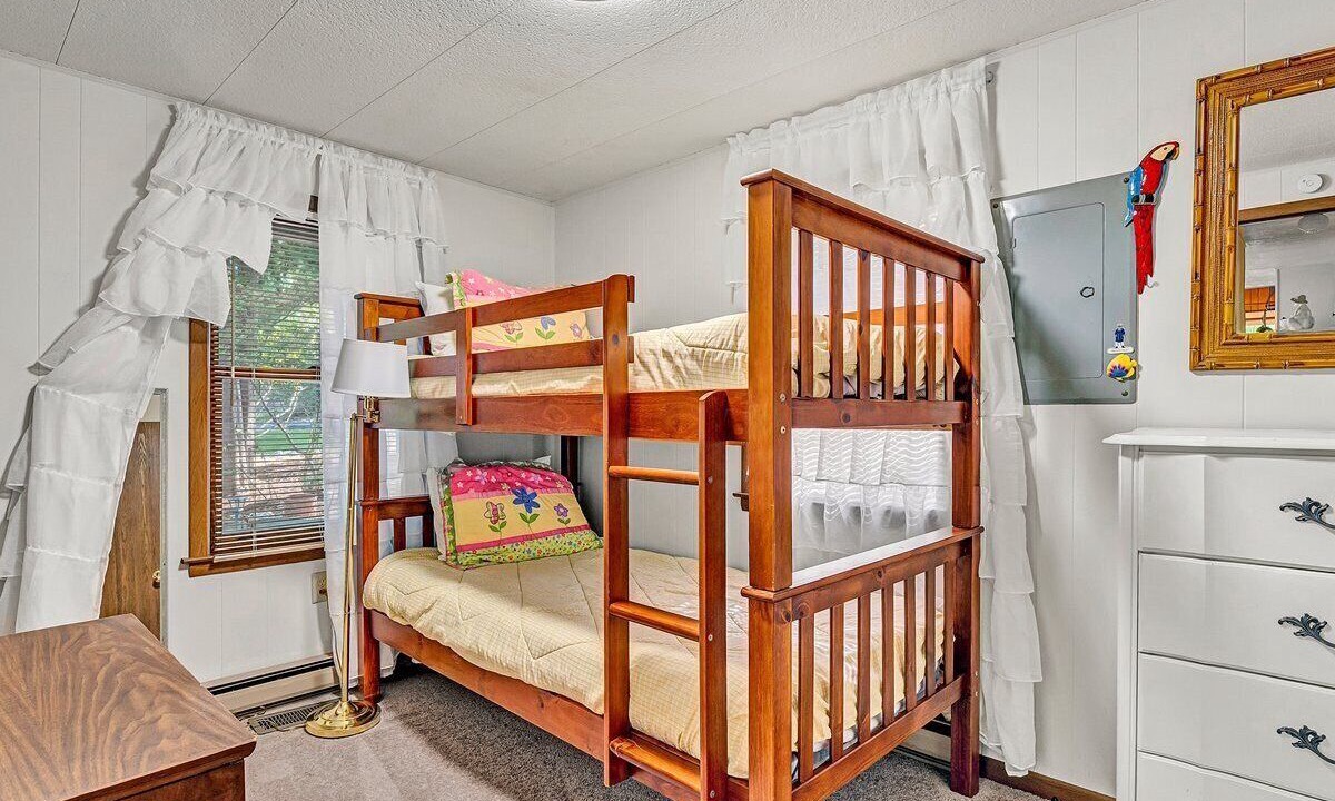 Photo of Bedroom in Huddleston