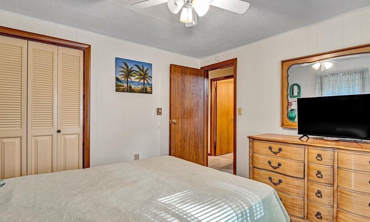 Photo of Bedroom in Huddleston