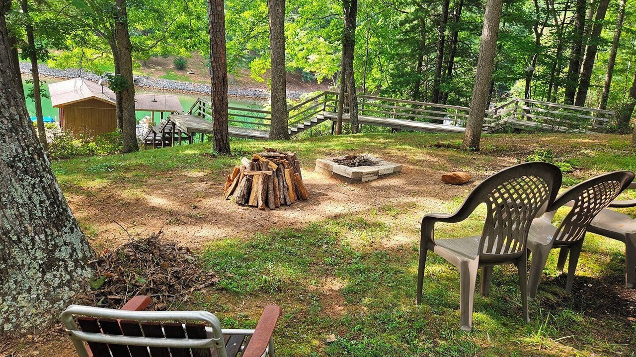 Photo of Outdoor in Huddleston