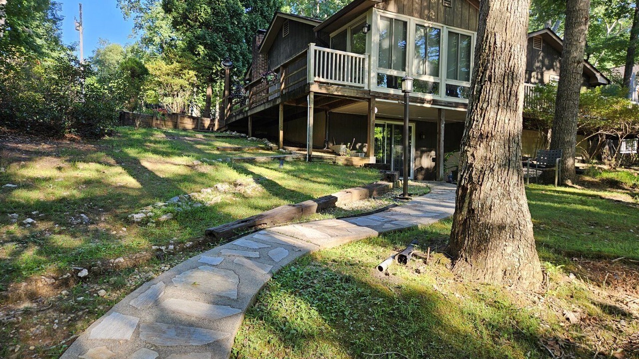 Photo of Outdoor in Huddleston