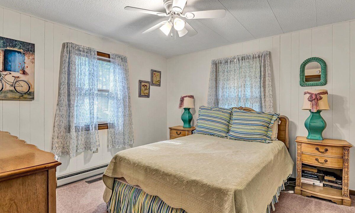 Photo of Bedroom in Huddleston