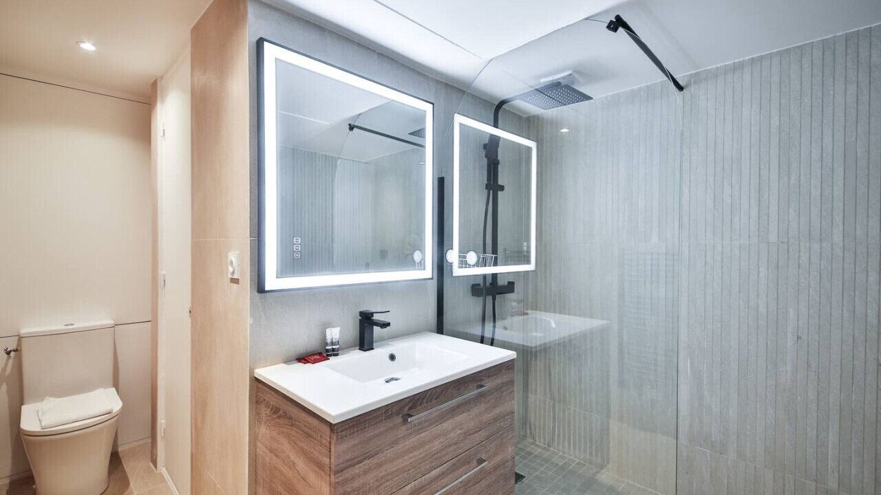 Photo of Bathroom in Madeleine