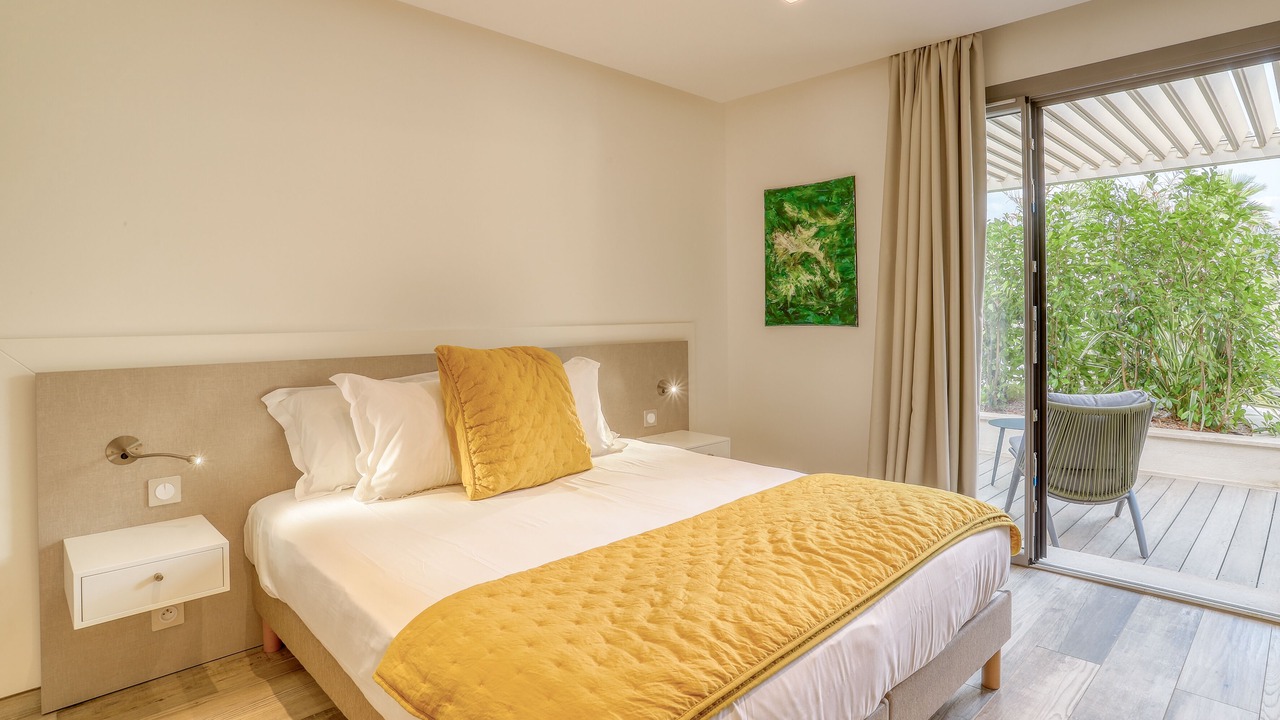 Photo of Bedroom in Le Lavandou