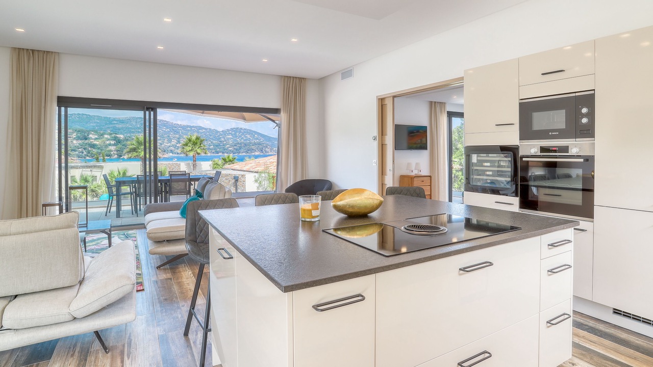 Photo of Kitchen in Le Lavandou