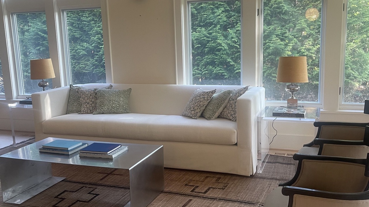 Photo of Livingroom in Barnes Landing