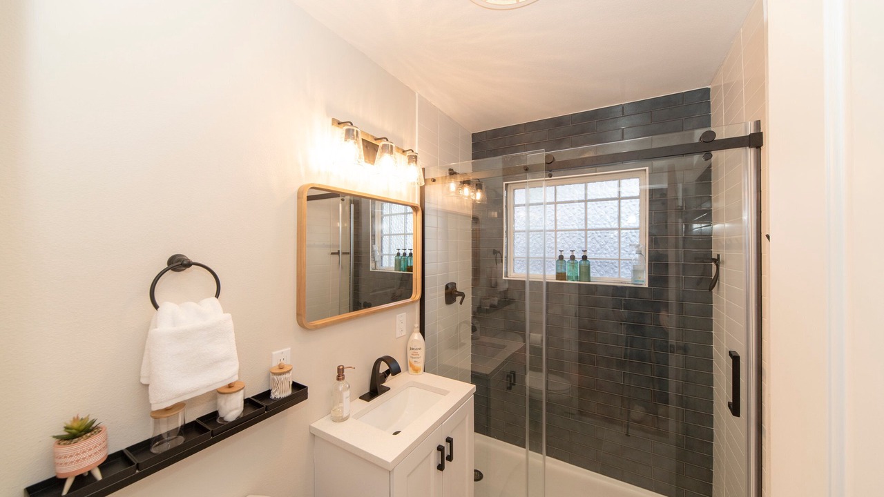 Photo of Bathroom in Alta Vista Area