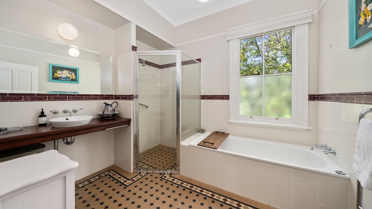 Photo of Bathroom in Leura