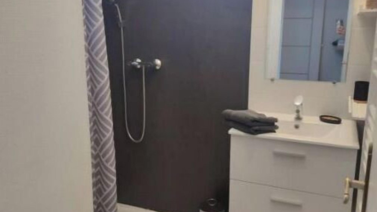 Photo of Bathroom in Saint-Georges-de-Luzencon