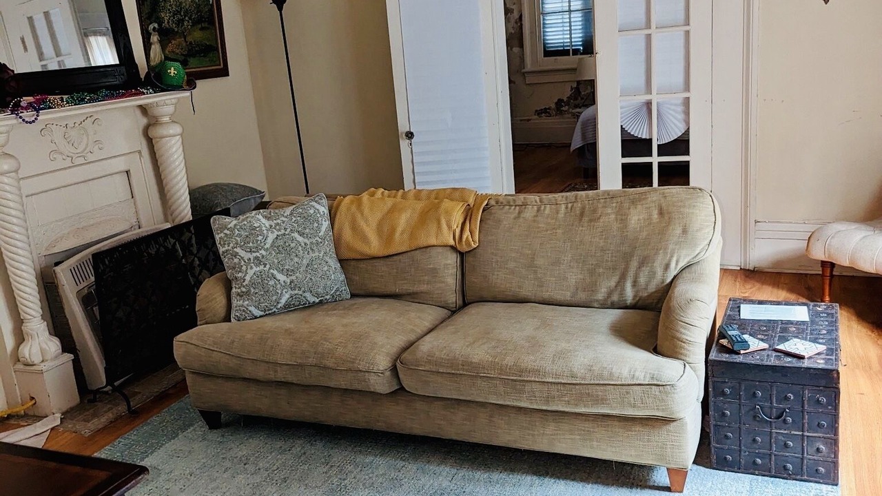 Photo of Livingroom in French Quarter