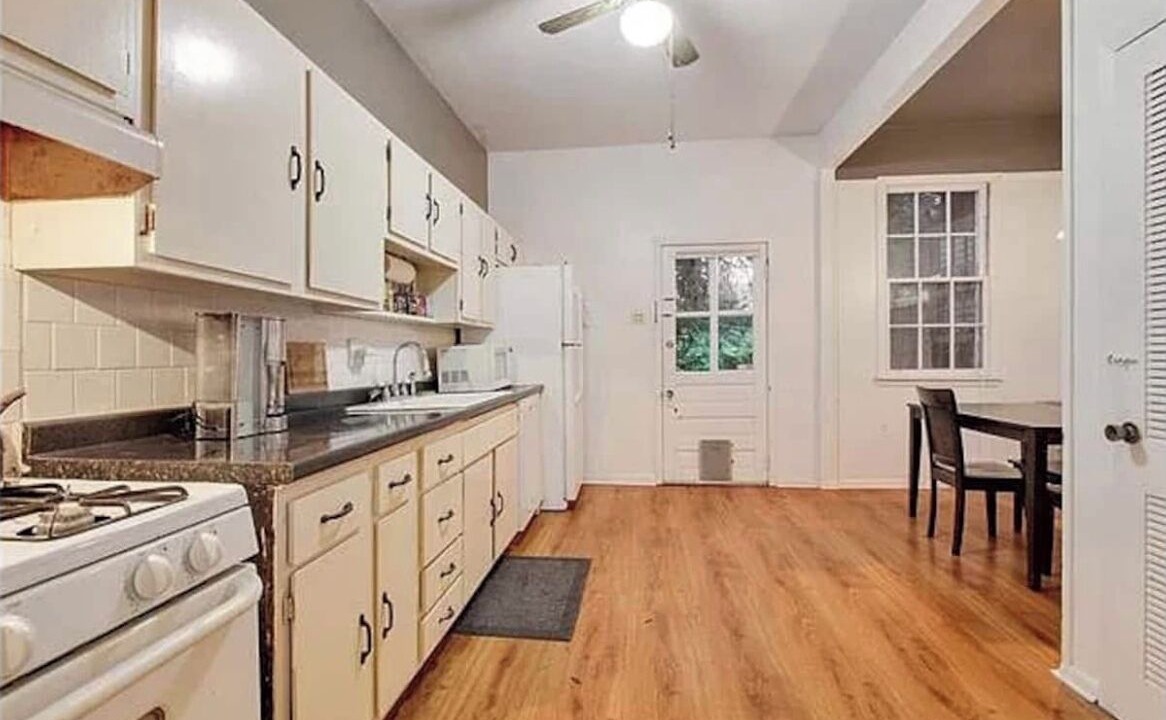 Photo of Kitchen in French Quarter