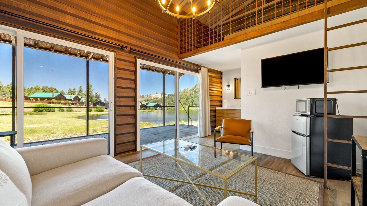 Photo of Livingroom in Greer