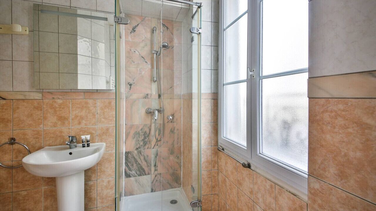 Photo of Bathroom in Necker