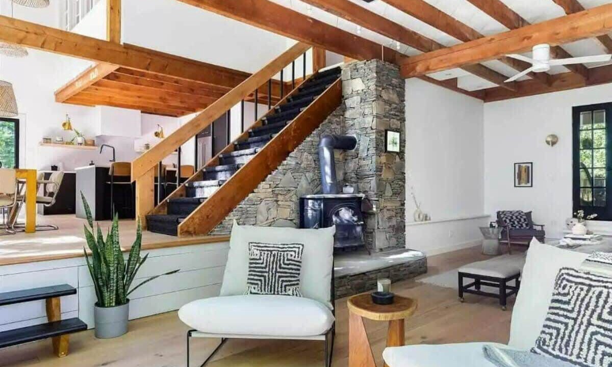 Photo of Livingroom in West Saugerties