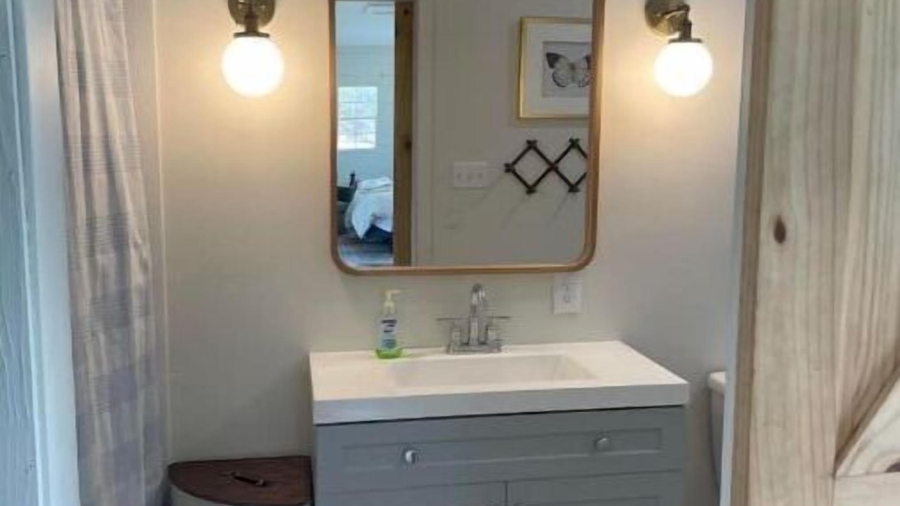 Photo of Bathroom in Marshall