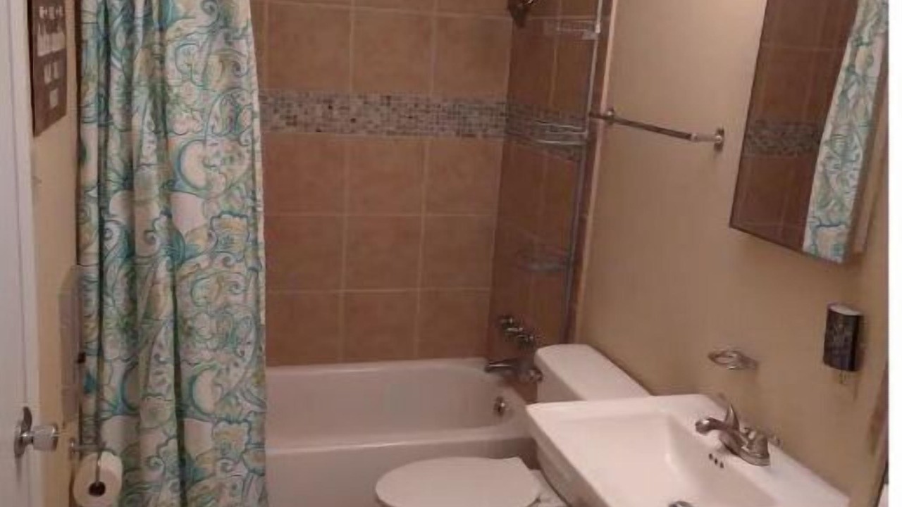Photo of Bathroom in Semora