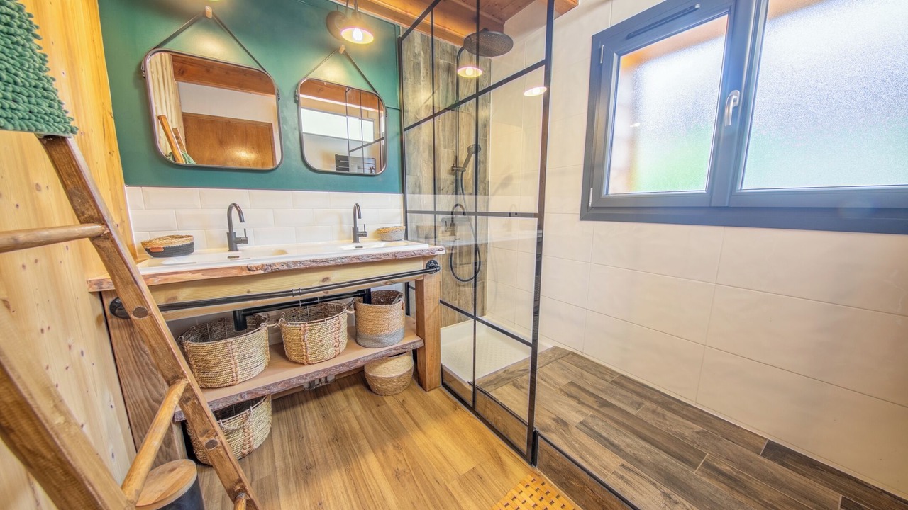 Photo of Bathroom in Travexin