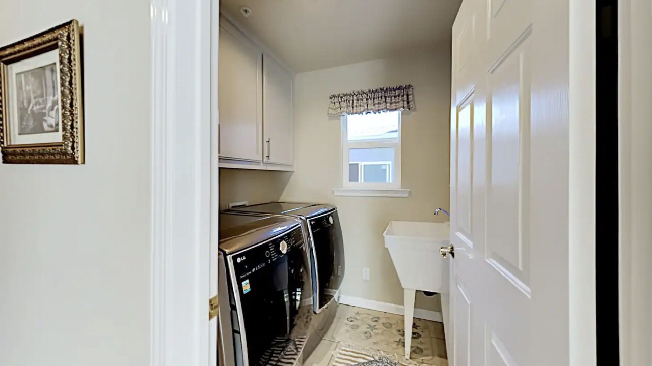 Photo of Bedroom in Dillon Beach